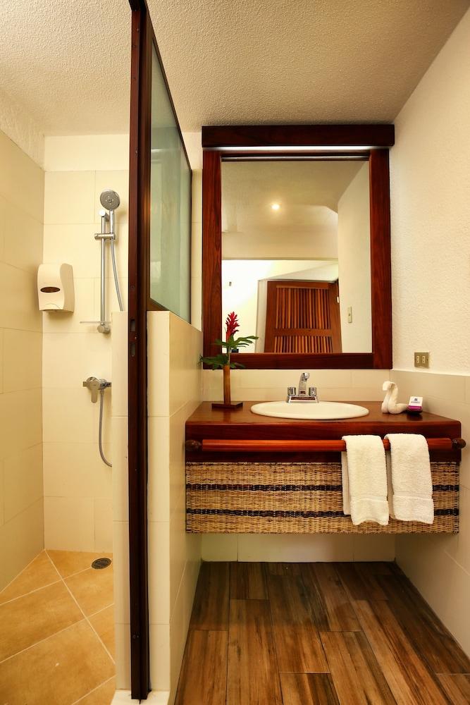 Maya Hotel